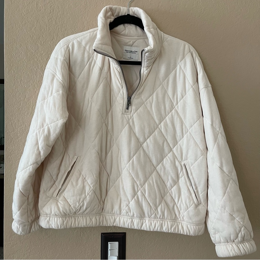 Abercrombie & Fitch soft quilted jacket